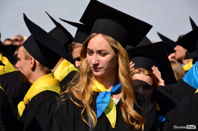 Більше тисячі першокурсників посвятили у студенти СНУ. ФОТО