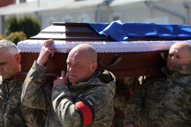 У Луцьку попрощалися з воїном Олександром Коханюком