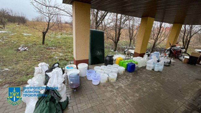 У двох нарколабораторіях на Дніпропетровщині вилучили 4 центнери дурману