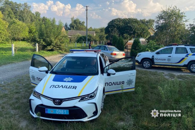 На Волині п'яний водій переїхав три велосипеди та втік з місця аварії. ФОТО