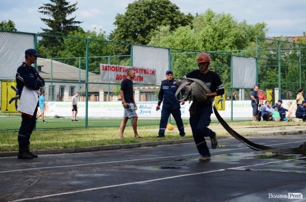 Найвправніші волинські рятувальники - з Луцька та Торчина. ФОТО