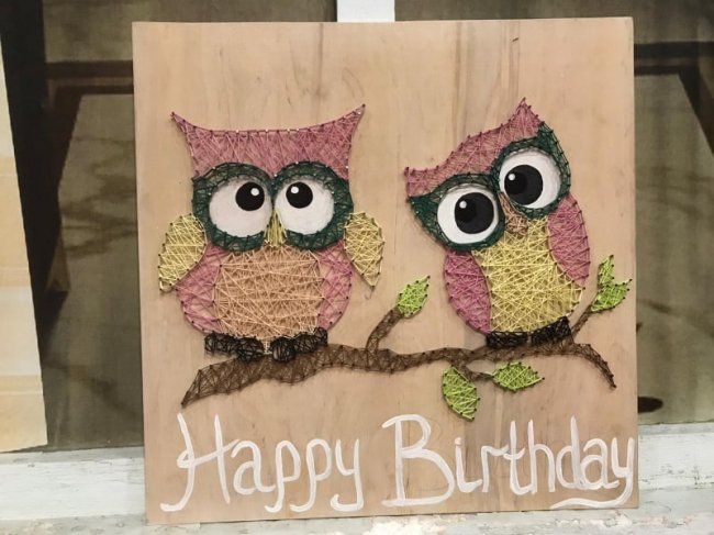 Вчителька з села під Луцьком створює шедеври із цвяхів та ниток. ФОТО