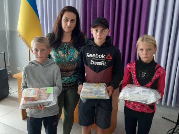 У громаді поблизу Луцька подбали про юних школярів перед початком навчального року. ФОТО