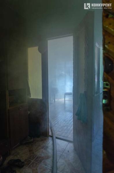 У Луцьку у квартирі через ввімкнену праску сталася пожежа. ФОТО