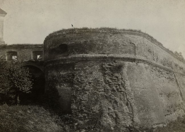 Олицький замок 100 років тому. РЕТРОФОТО