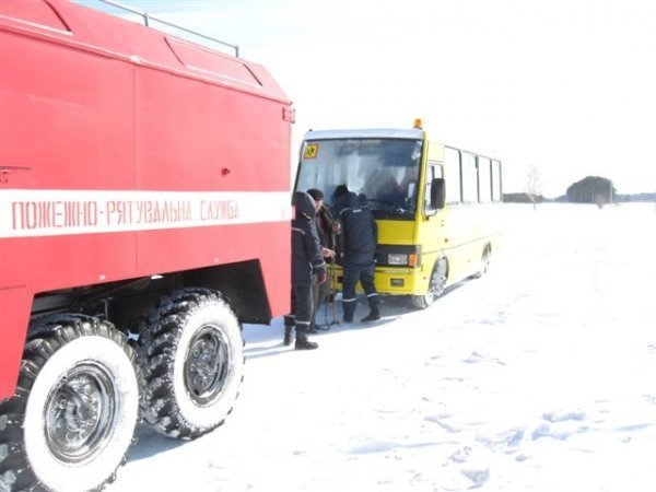 Через негоду ледь не зірвалося ЗНО. ФОТО. ВІДЕО