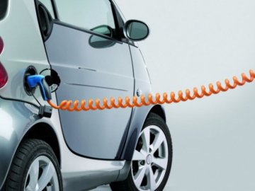 Обслуговувати електрокар втричі дорожче, ніж авто з ДВЗ