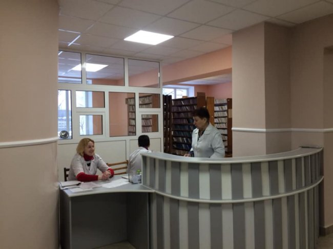 Розкішний хол і реєстратура «без бар’єрів»: на Волині відремонтували поліклініку. ФОТО