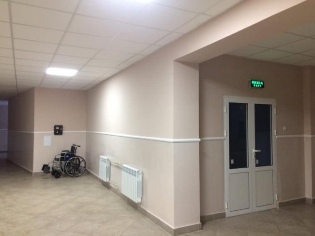 Розкішний хол і реєстратура «без бар’єрів»: на Волині відремонтували поліклініку. ФОТО