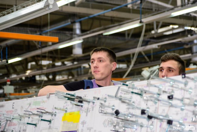 Нагорода – для найкращих: на заводі «Кромберг енд Шуберт» влаштували грандіозне вручення «Оскарів». ФОТО