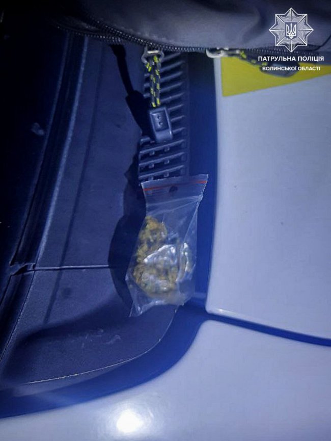 У Луцьку затримали велосипедиста, який мав при собі наркотики