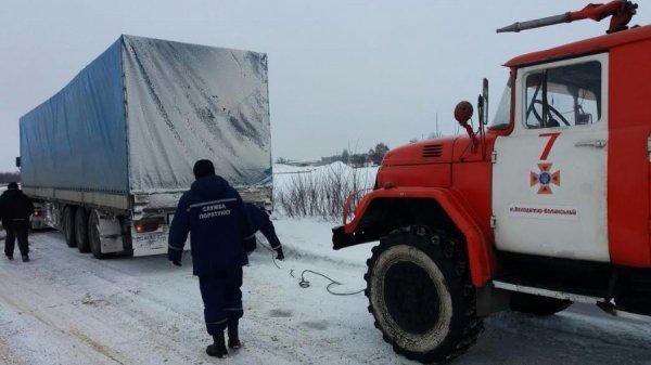 Аварія на Волині: Fiat з кювету діставали рятувальники