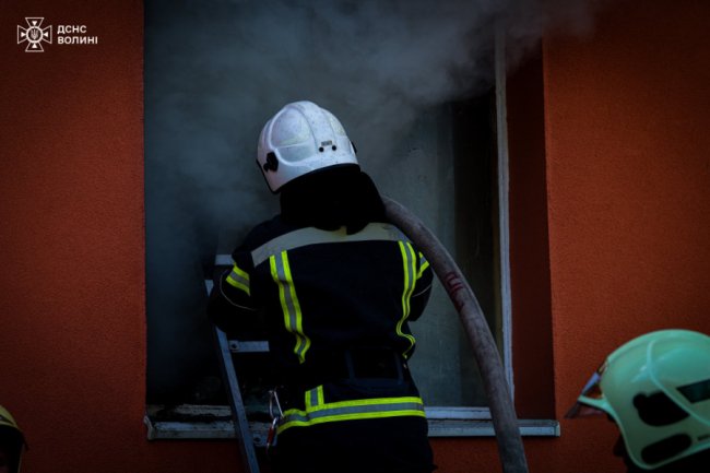 У Луцьку горіла квартира. ФОТО
