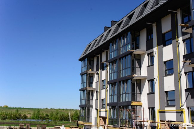 Здача нового будинку і озеленення території: затишне і сучасне житло у ЖК «Західний Олімп» під Луцьком*