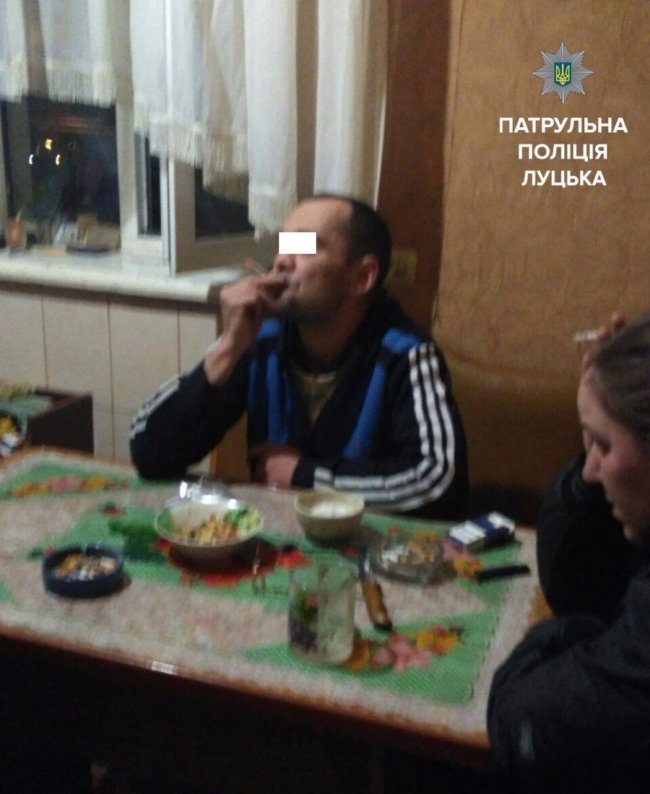 Волинянин побив жінок, з якими випивав