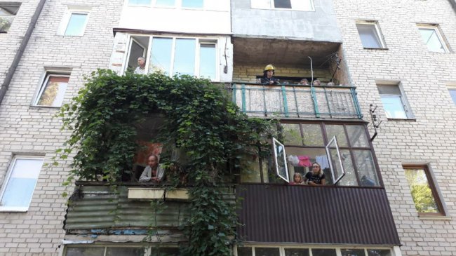 Пожежа у луцькій багатоповерхівці: евакуювали 13 людей. ФОТО