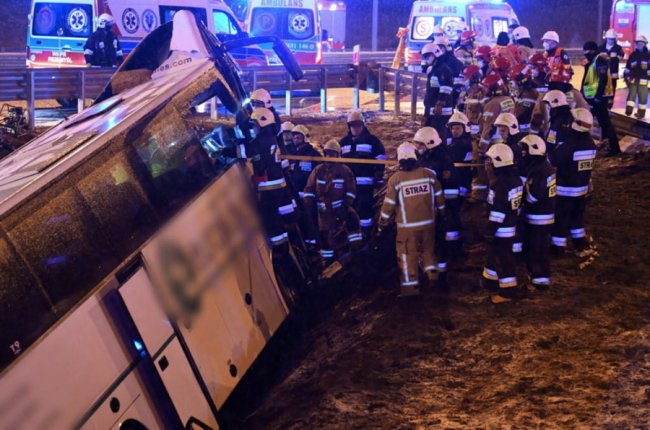 У Польщі український автобус потрапив у ДТП: є загиблий та постраждалі