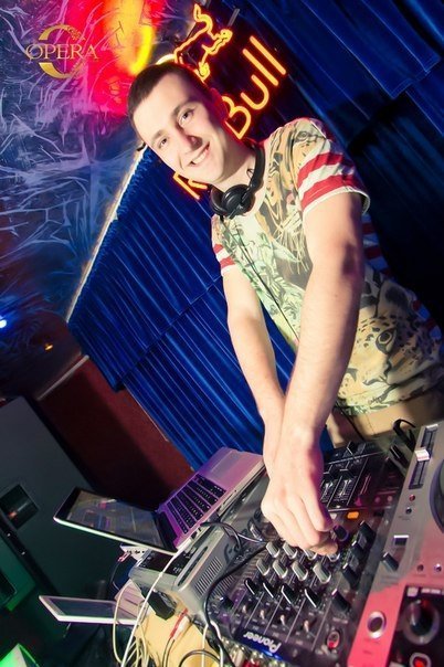 «Дєвішнік» у луцькому клубі. ФОТО