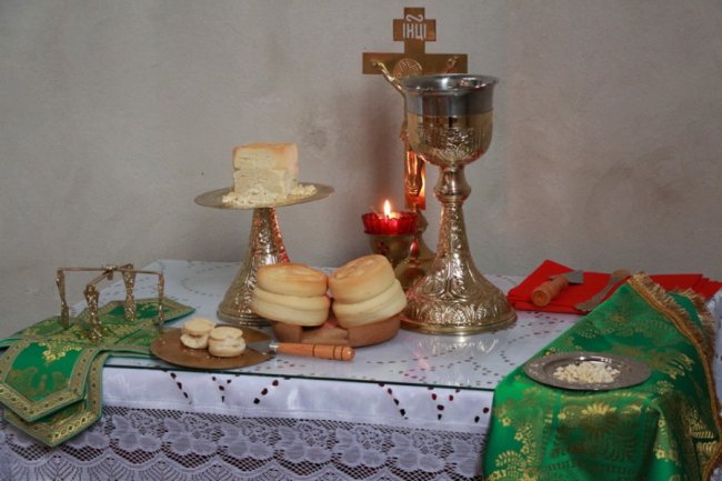 Владика Михаїл очолив святкову службу в луцькому храмі. ФОТО