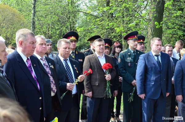 У Луцьку вшанували жертв Чорнобиля. ФОТО