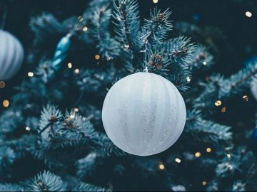 Чому ялинкові прикраси можуть бути небезпечними