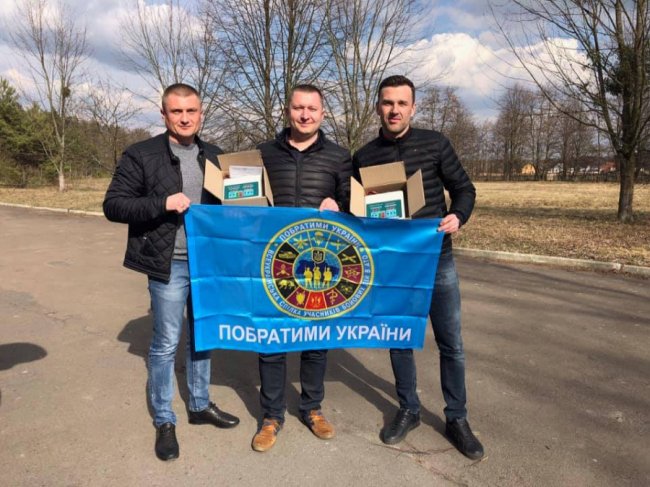 «Побратими України» подарували апарати для елетрофорезу санаторію в Дачному