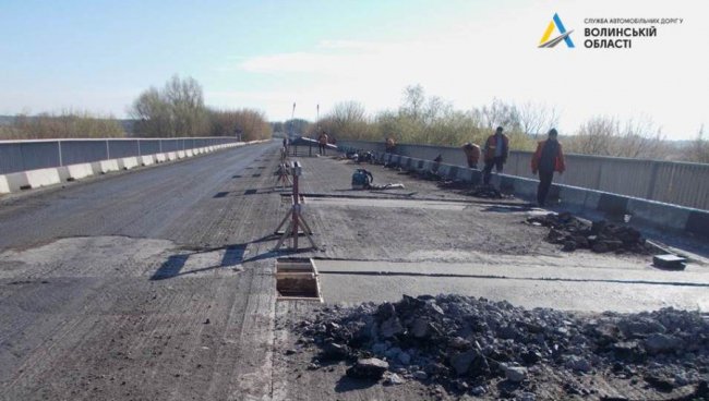 У Княгининку ремонтують міст через Стир. ФОТО