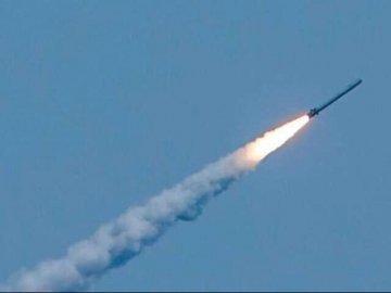 Над Київщиною збили російську ракету, – ОВА