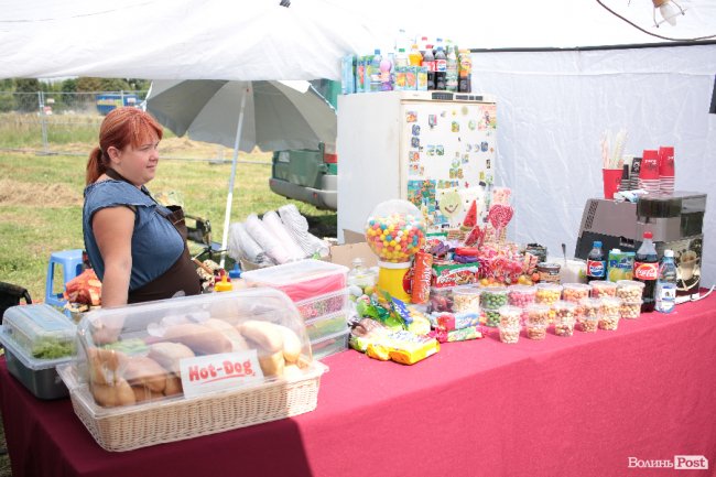 Від і до: чим і за скільки поласувати на «Бандерштаті». ФОТО