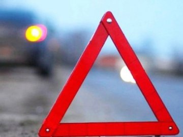 У Луцьку елітна автівка збила жінку, яка переходила дорогу