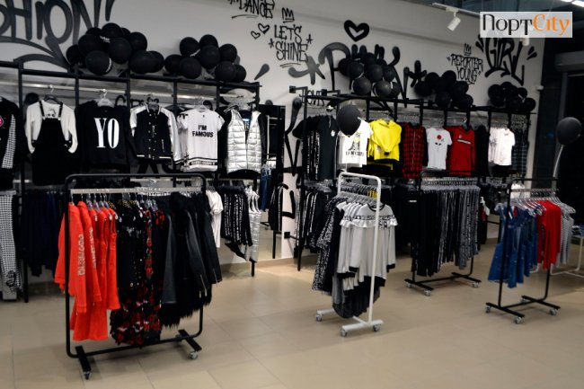 У «ПортCity» – новий магазин польського бренду Reporter young*