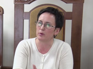 Суддя з Луцька, яка не впоралася з кваліфікаційними іспитами, пішла у відставку