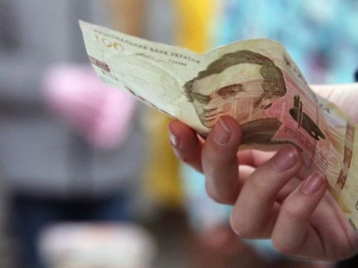 Подорожчали фрукти і м'ясо: як за місяць змінились ціни на Волині