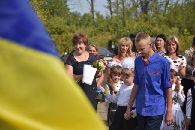 Військові волинської бригади привітали луганських школярів з початком навчального року. ФОТО