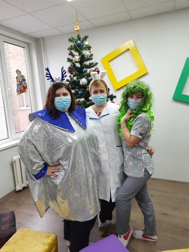 Медики з Волині влаштували новорічний флешмоб для маленьких пацієнтів. ФОТО