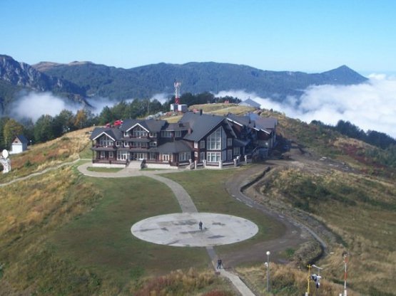 Янукович - «сільський жлоб» у порівнянні з Путіним, - ЗМІ про президентські палаци