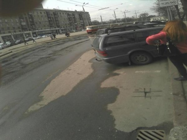 Як у Харкові блокують «Вставай, Україно!». ФОТО. ВІДЕО