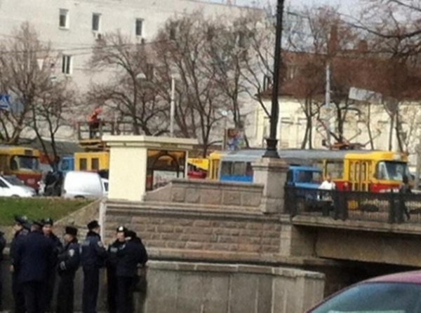 Як у Харкові блокують «Вставай, Україно!». ФОТО. ВІДЕО