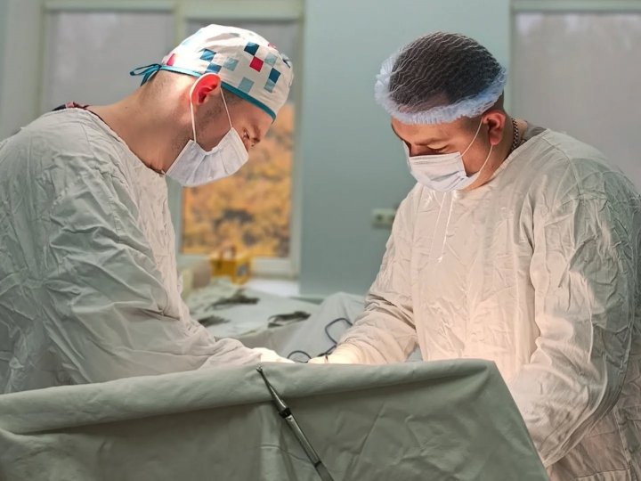 Чоловік на Волині прийшов до поліклініки, а потрапив на операційний стіл