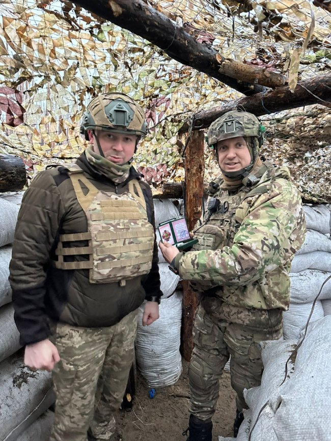 Волинські тероборонівці отримали нагороди на фронті. ФОТО