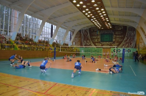 Спортшкола у Луцьку відкрилася після ремонту. ФОТО