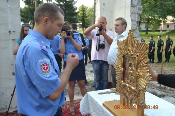 На Волині заклали першу цеглину «міліцейського» храму. ФОТО