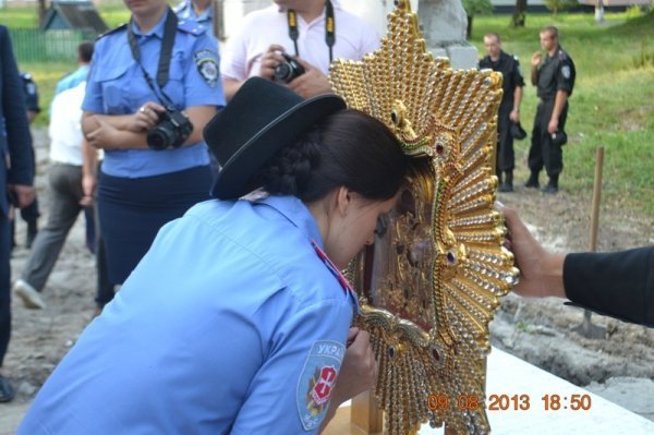 На Волині заклали першу цеглину «міліцейського» храму. ФОТО