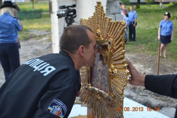 На Волині заклали першу цеглину «міліцейського» храму. ФОТО