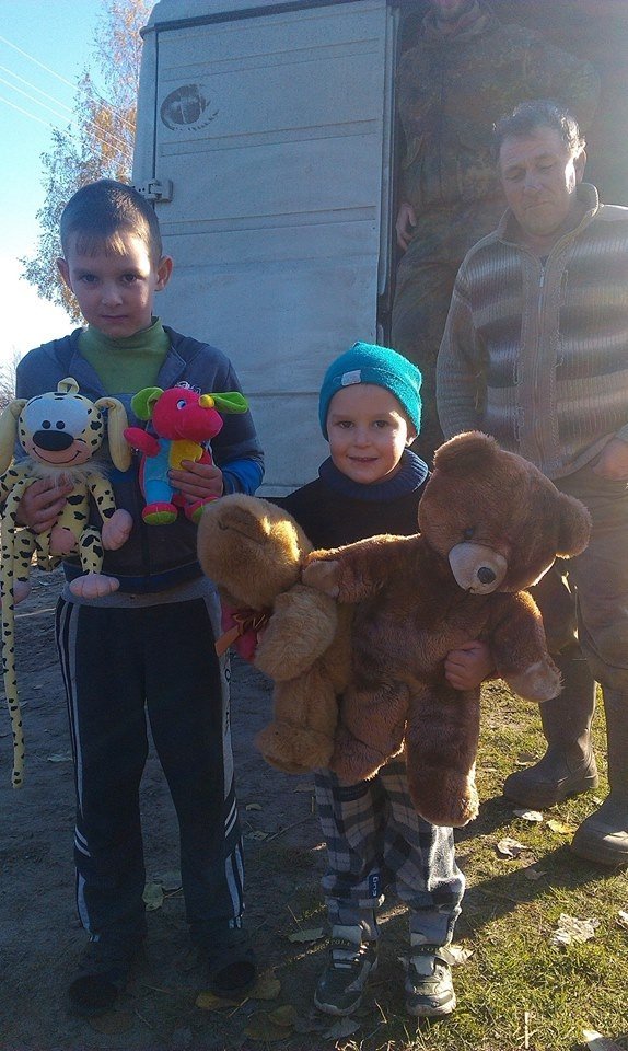 Швейцарські меценати допомогли родинам загиблих волинських бійців. ФОТО