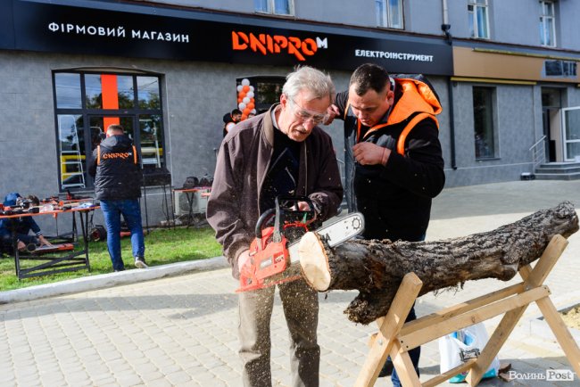 Зі знижками, акціями і розіграшем: у Луцьку – святкове відкриття фірмового магазину інструментів «Dnipro М». ФОТО* 