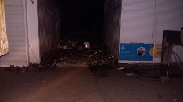 Демонтаж кіосків на автостанції: муніципалів підвела техніка. ФОТО