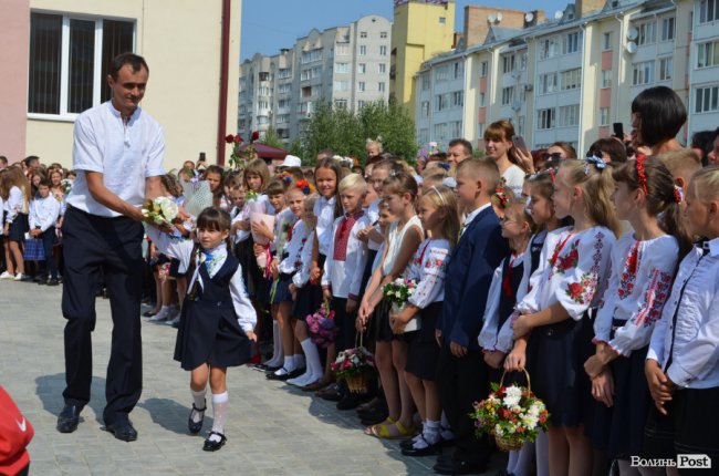 Під гаслом «Вперше»: луцька школа №27 відкрила свої двері. ФОТОРЕПОРТАЖ