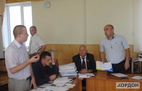 Мер Любомля проти дерибану землі. ФОТО