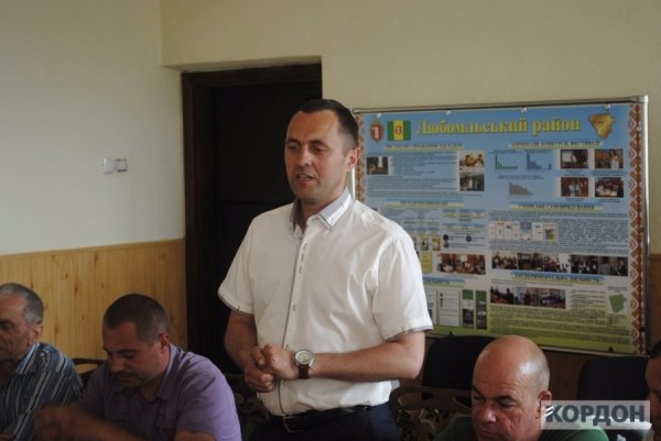 Мер Любомля проти дерибану землі. ФОТО